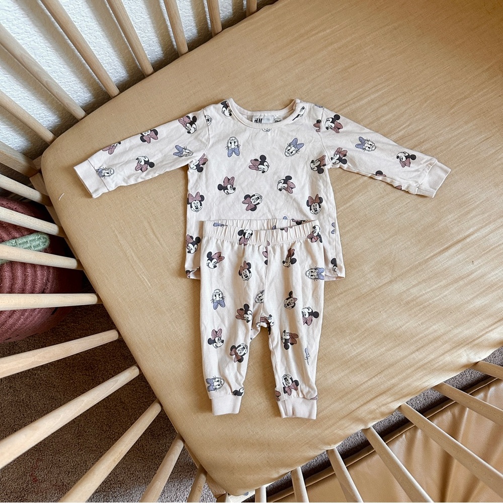 Disney h&m Minnie and Daisy set